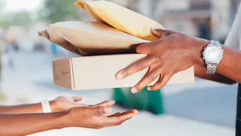 15 Ways to Overcome Last Mile Communication Challenges
