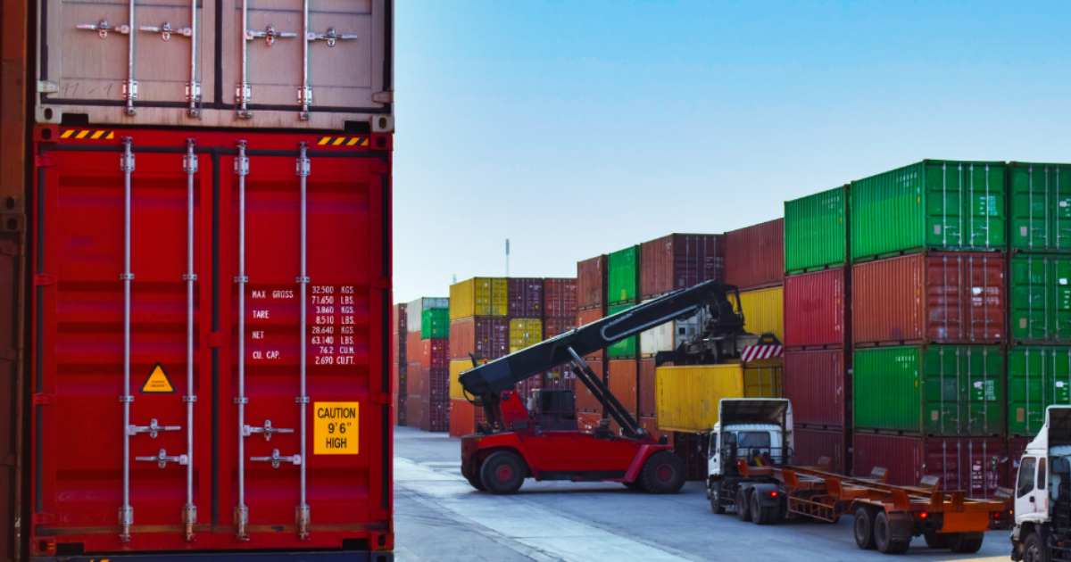 7 Ways Fleet Management Software Boosts Your Logistics