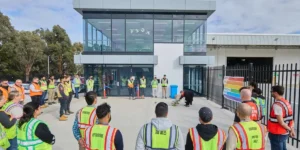 To provide customers faster and more efficient services in and around Geelong, online retail behemoth Amazon has unveiled its latest logistics site in Geelong West. 