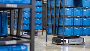 Future e-commerce blueprint: UPS’ robot-driven warehouse