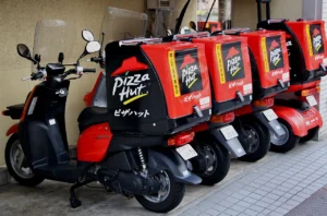 pizza hut layoffs affecting 1,200 delivery drivers