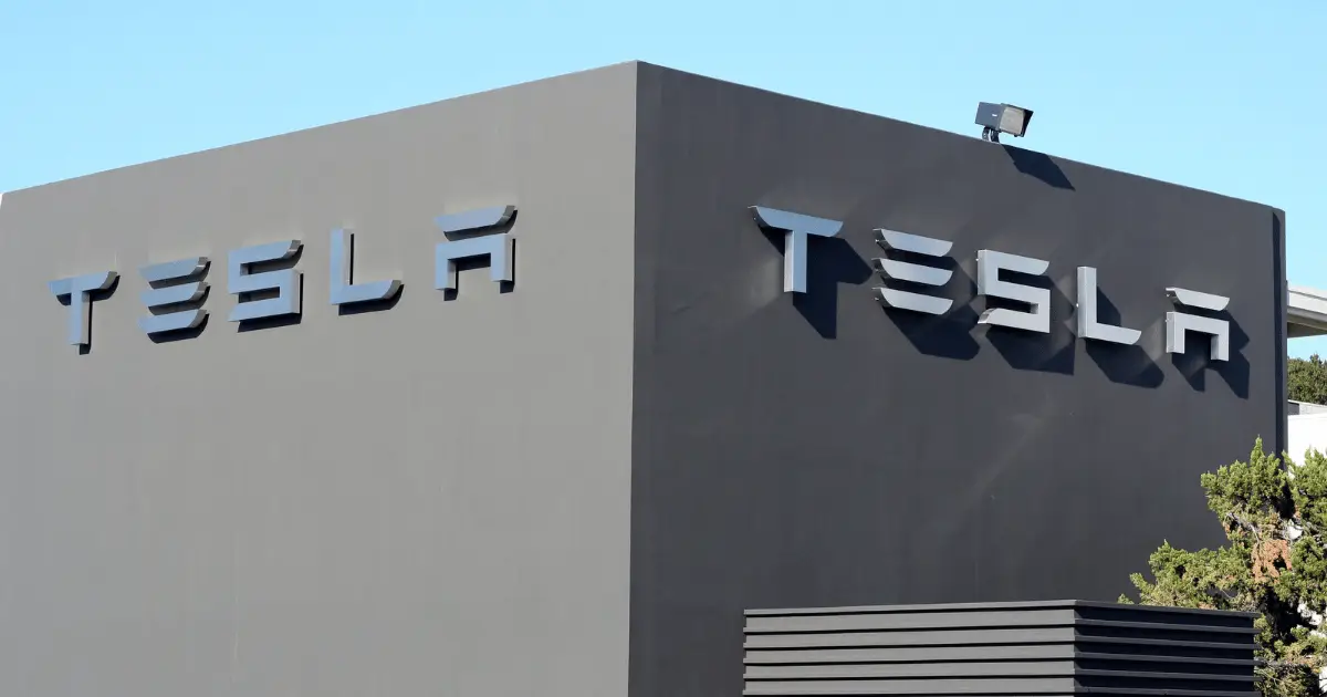 Tesla shifts to affordable cars amidst profit plunge