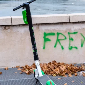 Paris, the city that pioneered the introduction of rental electric scooters in 2018 has now brought into effect its ban on e-scooters.