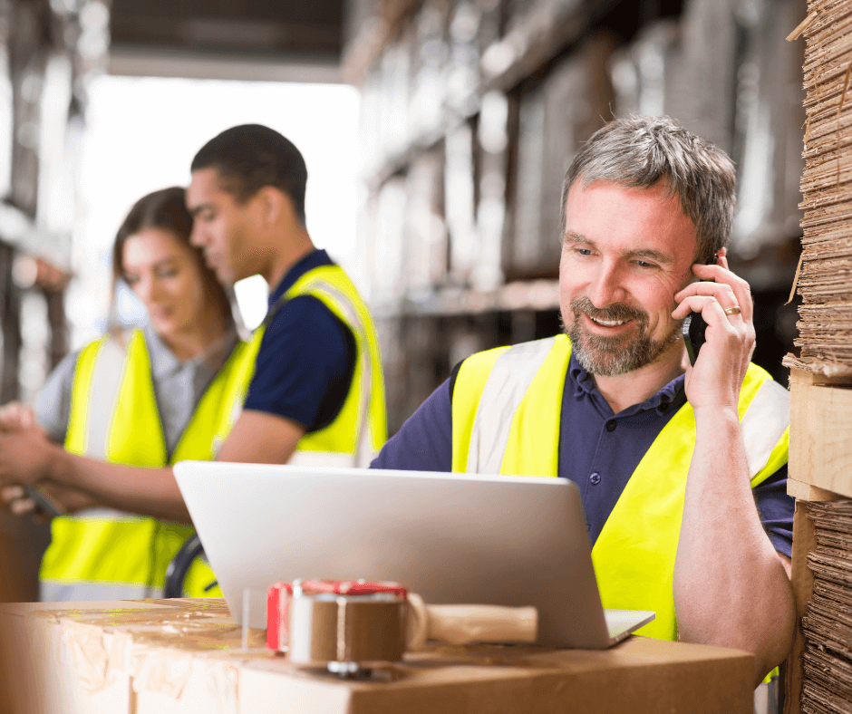 What does a fleet manager do?