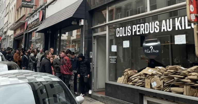 Mystery box: Brussels shop sells unwanted, sealed Amazon parcels by the kilo