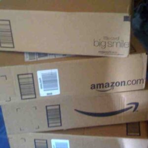 Amazon drops boxes in Australia
