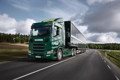 Last week, Scania introduced a prototype semi-truck that boasts an exterior covered in solar panels