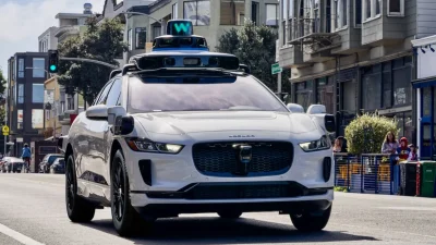 Uber steers towards autonomous rides with Waymo