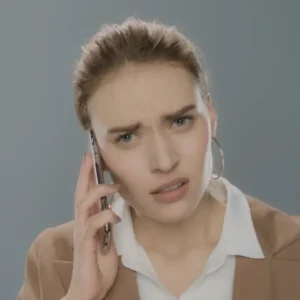 German online retailers are unreachable by phone