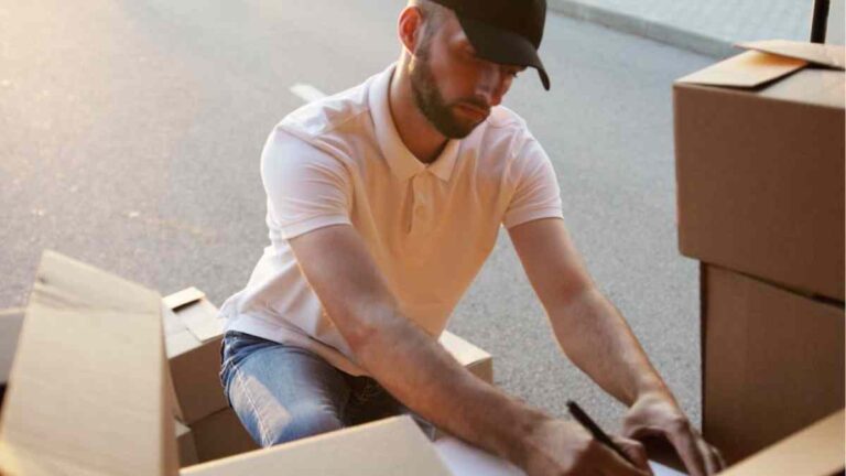 Last-mile parcel deliveries hit record-high on-time performance